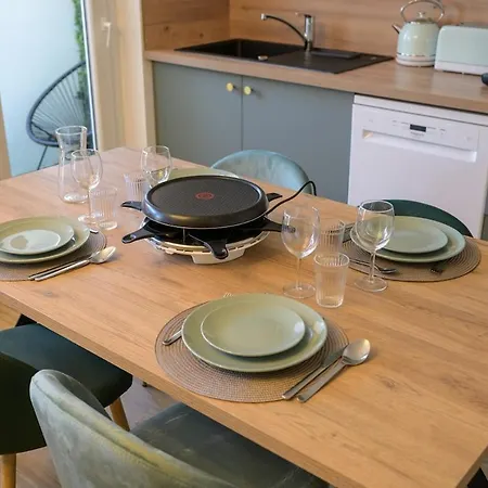 L'olivier - Centre - Balcon - Parking 200 M Tarbes