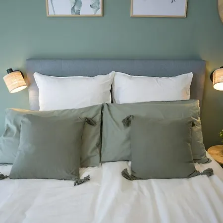 L'olivier - Centre - Balcon - Parking 200 M * Tarbes